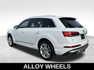 New 2025 Audi Q7 2.0T Premium w/ Convenience Package AWD/4WD video 3