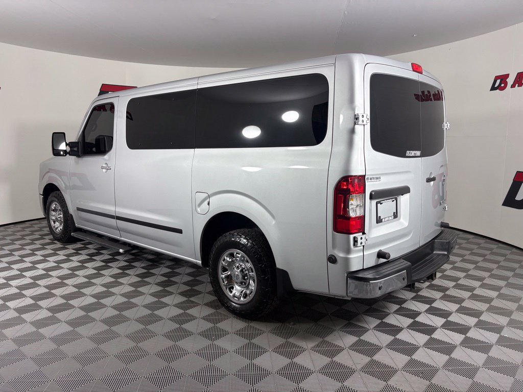 Used 2018 Nissan NV 3500 SL RWD image 5