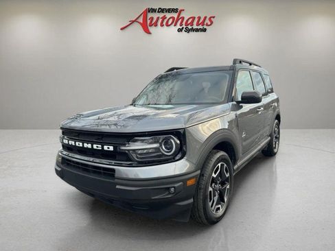 Used 2022 Ford Bronco Sport Outer Banks w/ Tech Package AWD/4WD image 4