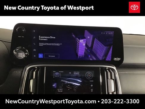 Used 2024 Lexus LX 600 4WD w/ Luxury Package image 17