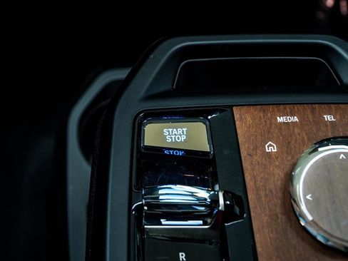 Used 2022 BMW iX xDrive50 w/ Sport Package image 22