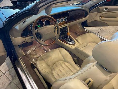 Used 2006 Jaguar XK8 Convertible RWD image 78