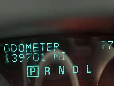 Used 2012 Chevrolet Traverse LT FWD image 5