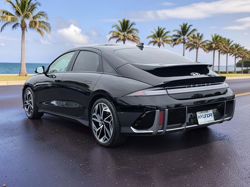 Used 2025 Hyundai Ioniq 6 SEL RWD image 7