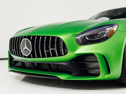 Used 2018 Mercedes-Benz AMG GT R image 56