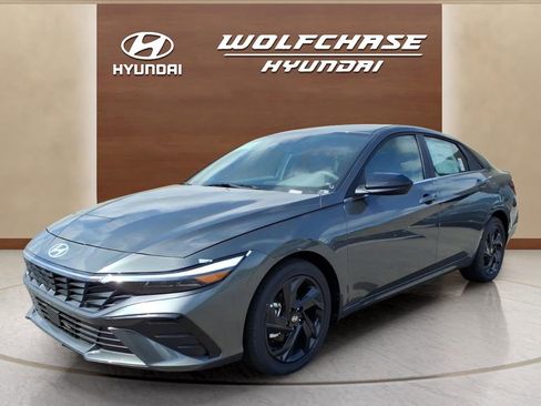 New 2026 Hyundai Elantra SEL Sport Premium FWD image 1