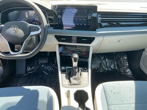 New 2026 Volkswagen Jetta SE FWD image 11