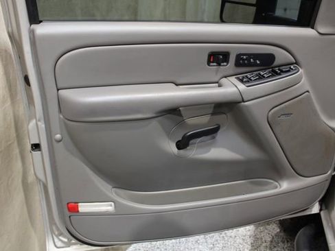 Used 2007 GMC Sierra 2500 SLT w/ Heavy-Duty Power Package image 22