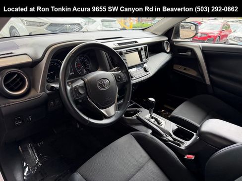 Used 2016 Toyota RAV4 XLE AWD/4WD image 17