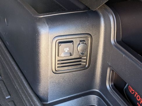 Used 2023 Toyota 4Runner TRD Off-Road Premium image 28