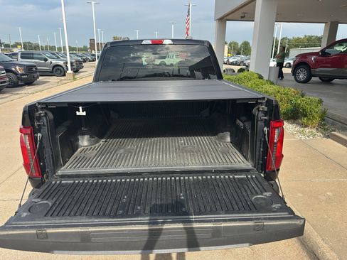 Used 2024 Ford F150 XLT w/ XLT Black Appearance Package AWD/4WD image 15