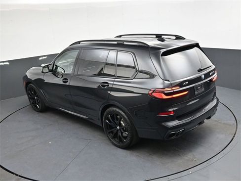 Used 2024 BMW X7 M60i w/ Executive Package image 22