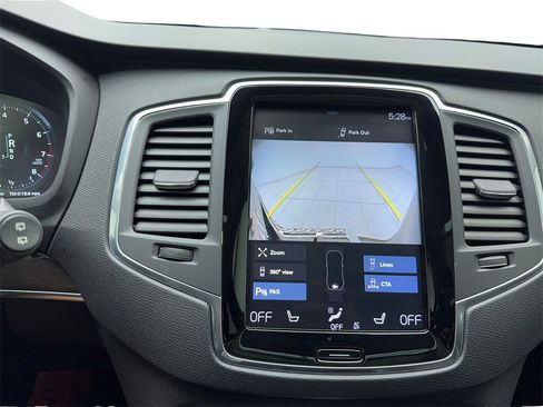 Used 2018 Volvo XC90 T5 Momentum w/ Convenience Package image 26