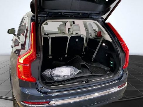 Certified 2024 Volvo XC90 T8 Ultimate w/ Protection Package Premier AWD/4WD image 7