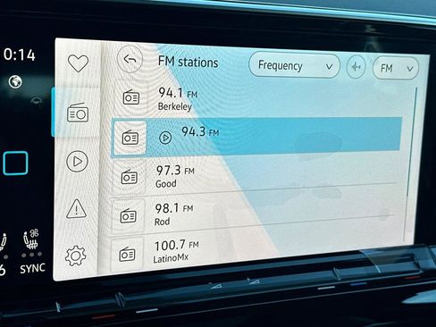 New 2026 Volkswagen Atlas Cross Sport SEL Premium R-Line image 17