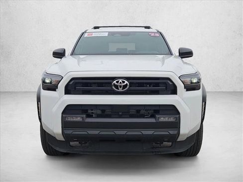 Used 2025 Toyota 4Runner SR5 AWD/4WD image 2
