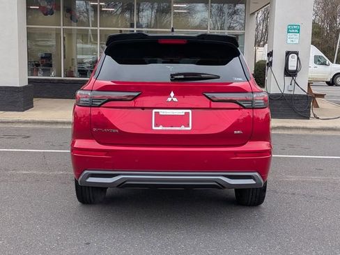 New 2026 Mitsubishi Outlander SEL image 4