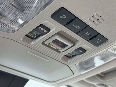 Used 2023 Toyota RAV4 XLE w/ Convenience Package image 12