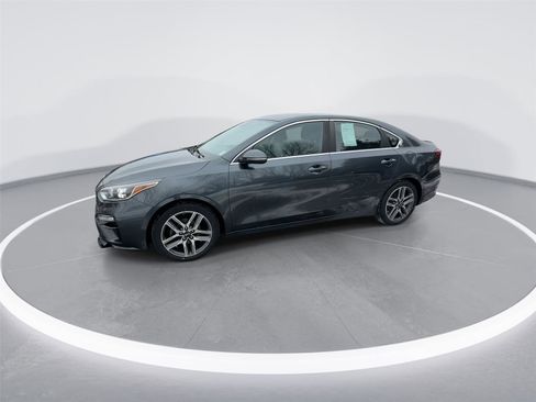 Used 2019 Kia Forte EX image 4
