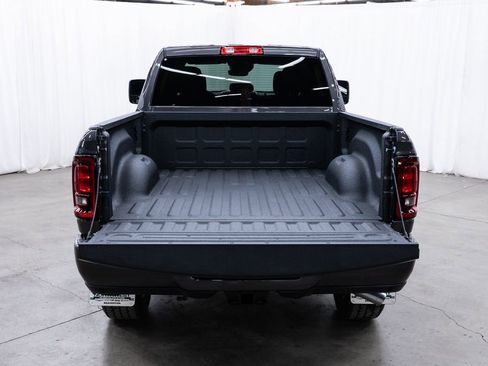 New 2026 RAM 2500 Big Horn AWD/4WD image 8