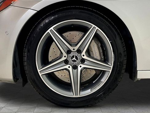 Used 2018 Mercedes-Benz E 300 image 34