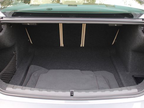 Used 2025 BMW 330i Sedan w/ Convenience Package image 28