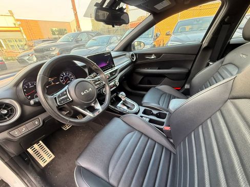 Used 2024 Kia Forte GT-Line w/ GT-Line Premium Package FWD image 13