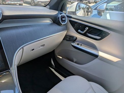 New 2026 Mercedes-Benz GLC 300 image 19