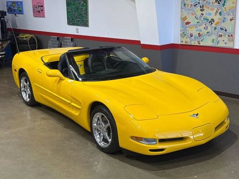 Used 2003 Chevrolet Corvette Convertible w/ Preferred Equipment Group1 RWD image 71