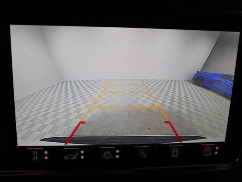 Used 2023 GMC Yukon Denali Ultimate image 5