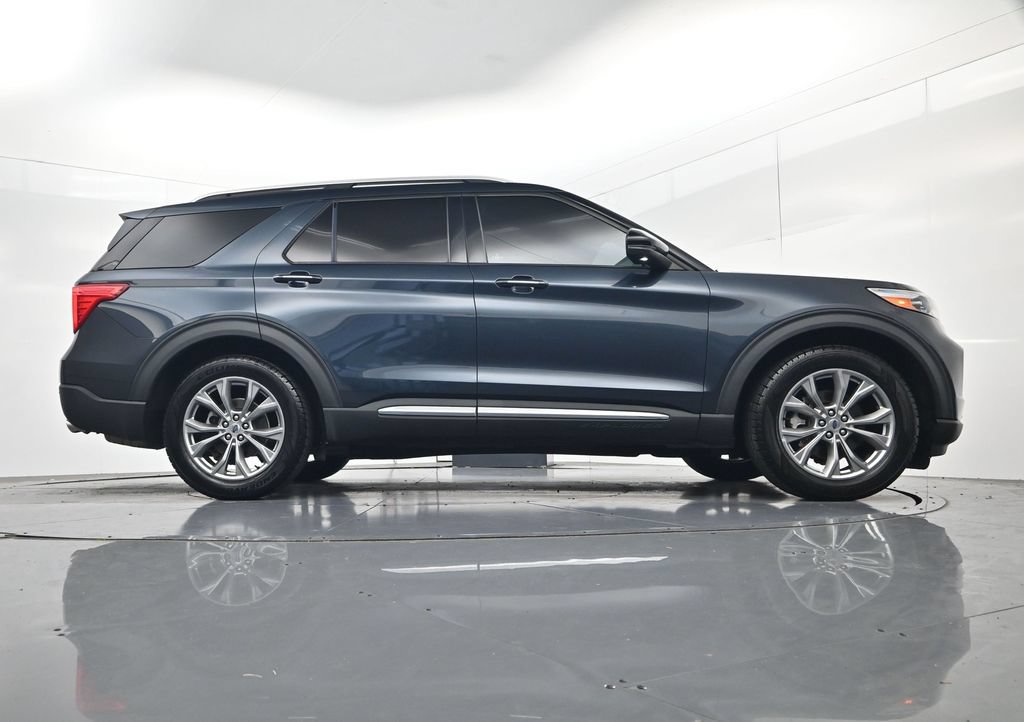 Used 2023 Ford Explorer Limited w/ Equipment Group 301A RWD image 48