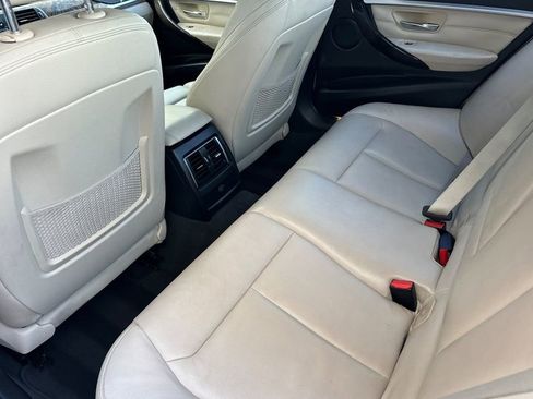 Used 2016 BMW 328i Sedan w/ Technology Package image 12