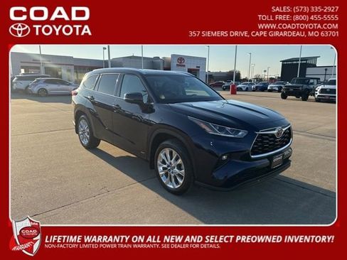 Used 2023 Toyota Highlander Limited image 1