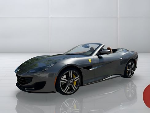 Used 2019 Ferrari Portofino RWD image 4