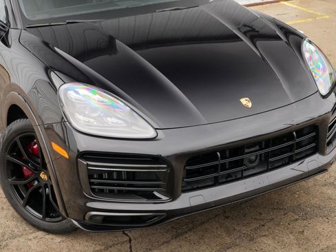 Used 2022 Porsche Cayenne Turbo image 59