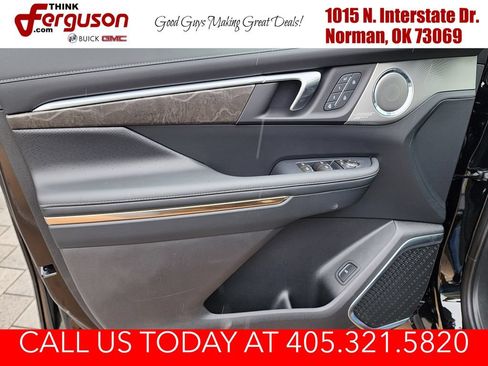 New 2026 Buick Enclave Avenir w/ Super Cruise Package AWD/4WD image 13