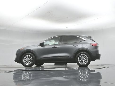 Used 2022 Ford Escape SE FWD image 49