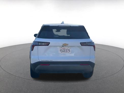 Used 2025 Chevrolet Equinox LT image 12