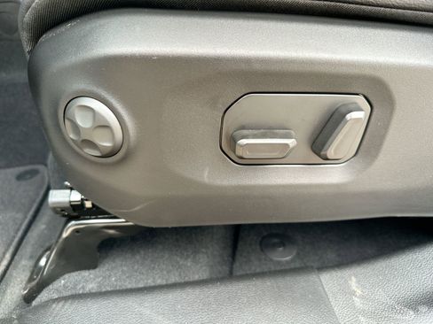 Used 2024 Jeep Wrangler Sahara w/ Technology Group image 12