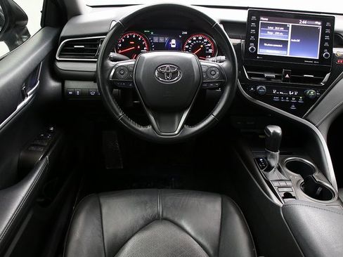 Used 2023 Toyota Camry XSE image 14