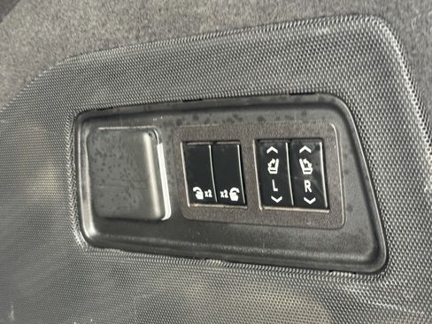 Used 2023 Cadillac Escalade Sport image 10