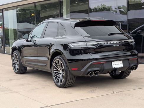 New 2026 Porsche Macan AWD/4WD image 3