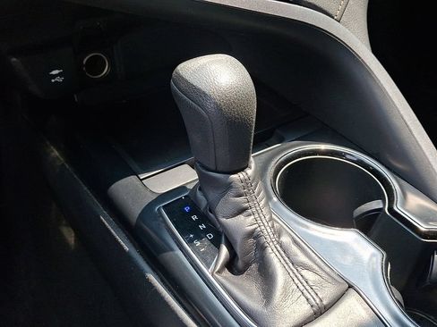 Used 2019 Toyota Camry LE FWD image 16
