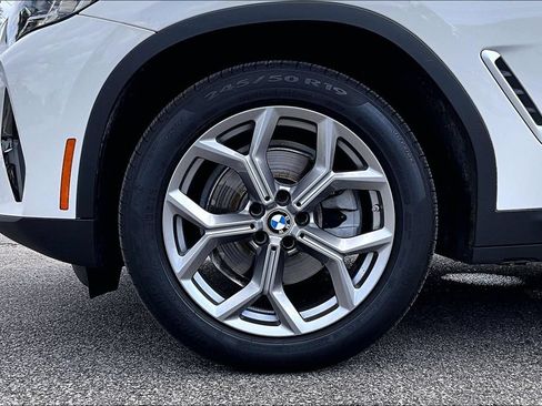 Certified 2025 BMW X4 xDrive30i w/ Convenience Package AWD/4WD image 34