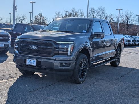 New 2025 Ford F150 Lariat w/ Equipment Group 502A High image 4