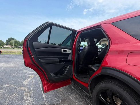 Used 2021 Ford Explorer ST w/ ST Street Pack AWD/4WD image 21
