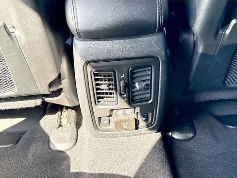 Used 2022 Dodge Durango GT image 24