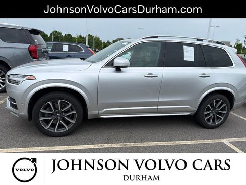 Used 2018 Volvo XC90 T5 Momentum w/ Convenience Package AWD/4WD image 22
