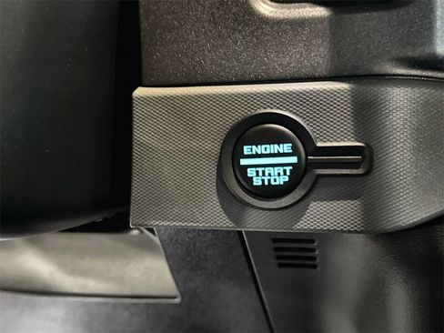 Used 2024 Ford Bronco Black Diamond image 23