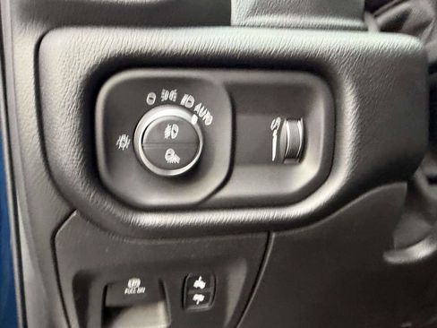 Used 2021 RAM 1500 Big Horn image 25